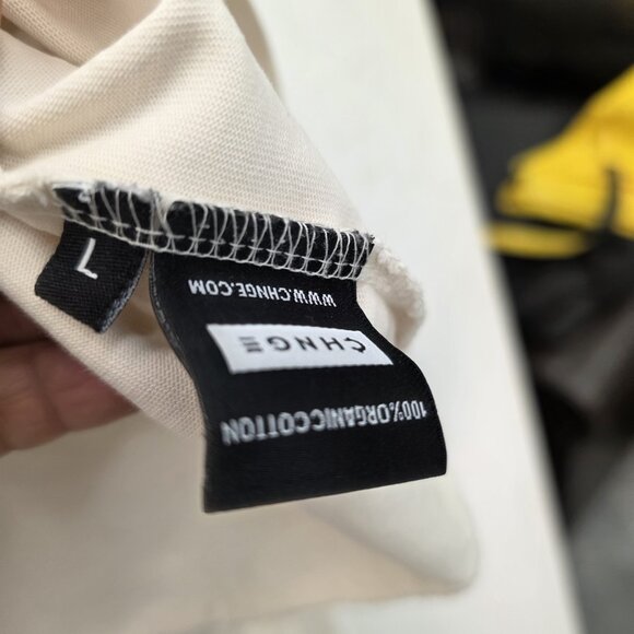 CHNGE Cream Long Sleeve Embroidered Grafic Crop Shirt Size Large - Picture 7 of 12